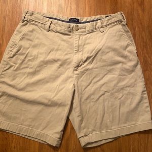 Men’s Nautica Size 38 Khaki Stretch Deck Shorts